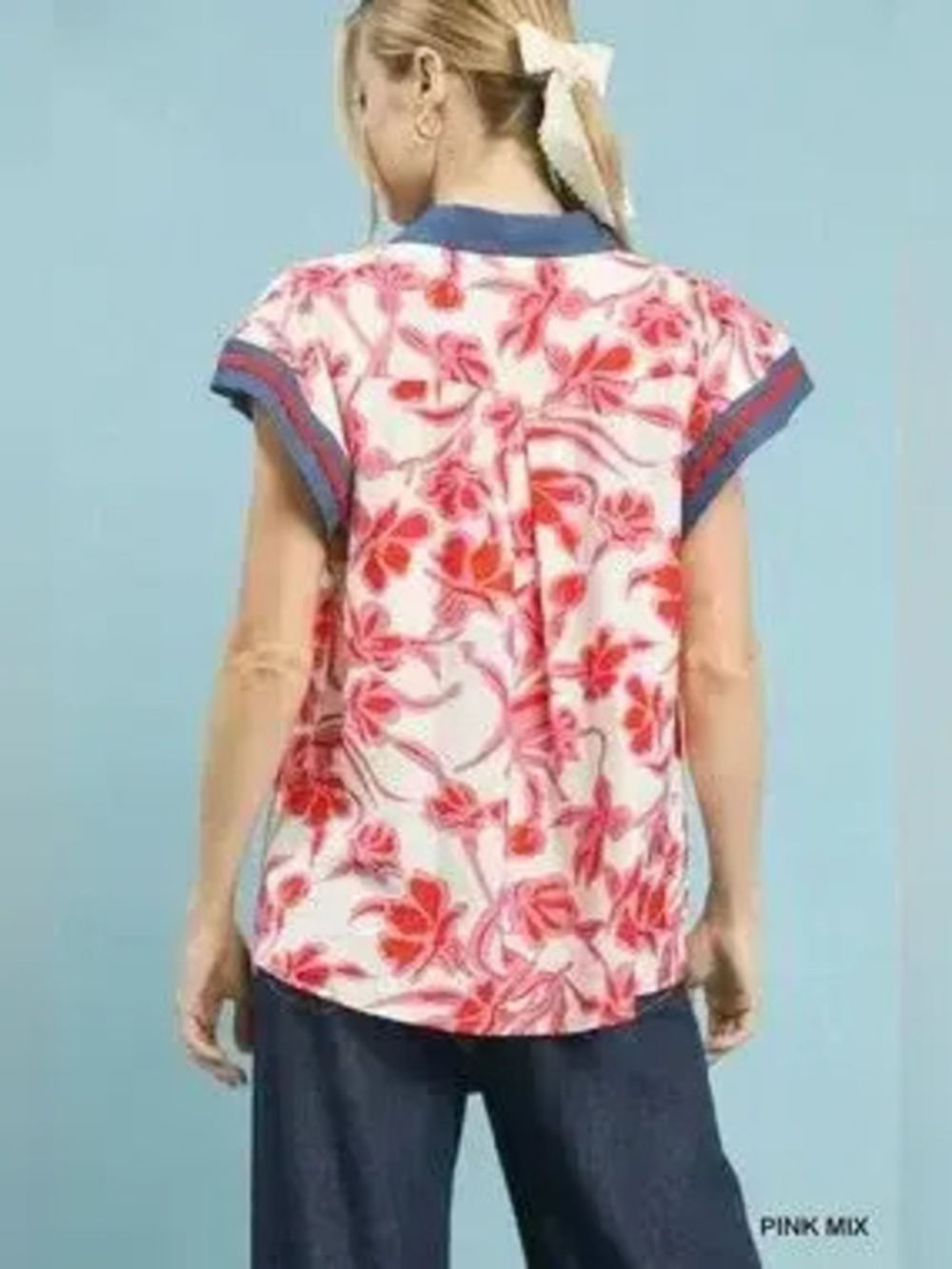 Umgee Floral Split Neck Top - Picture 3 of 7